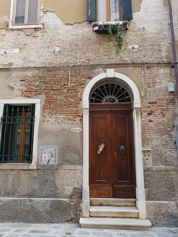 Residenza Emilia Veneza Exterior foto